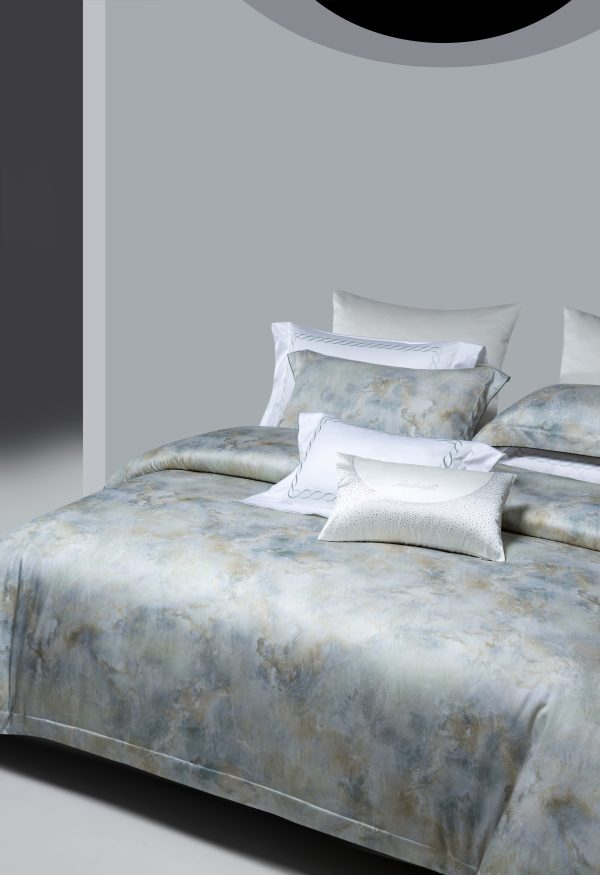 TENCEL™ & Cotton Blend Bedding Set – King Size