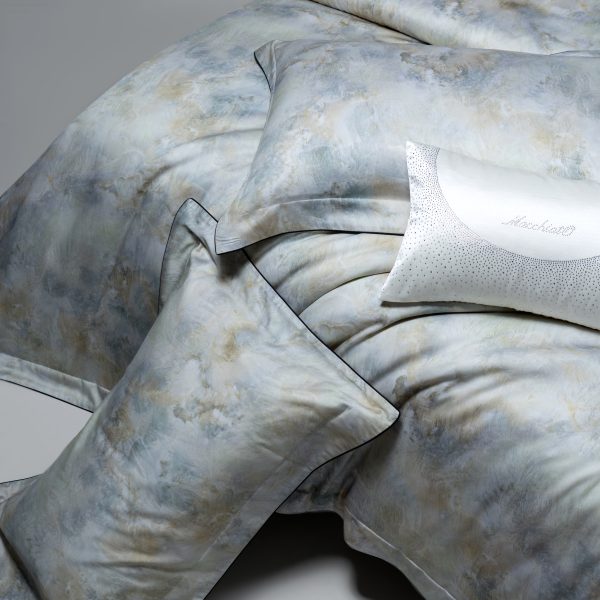 TENCEL™ & Cotton Blend Bedding Set – King Size