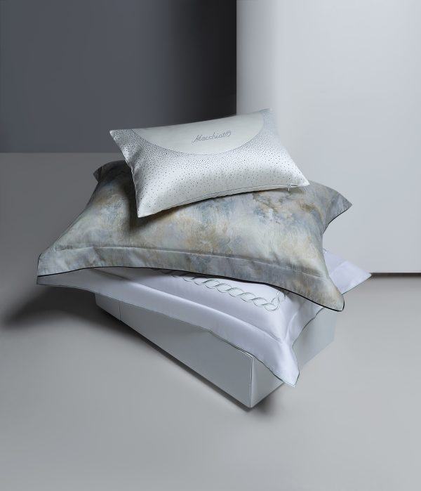 TENCEL™ & Cotton Blend Bedding Set – King Size