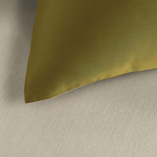 Long-Staple Cotton Color-Block Bedding Set – 4 Pieces