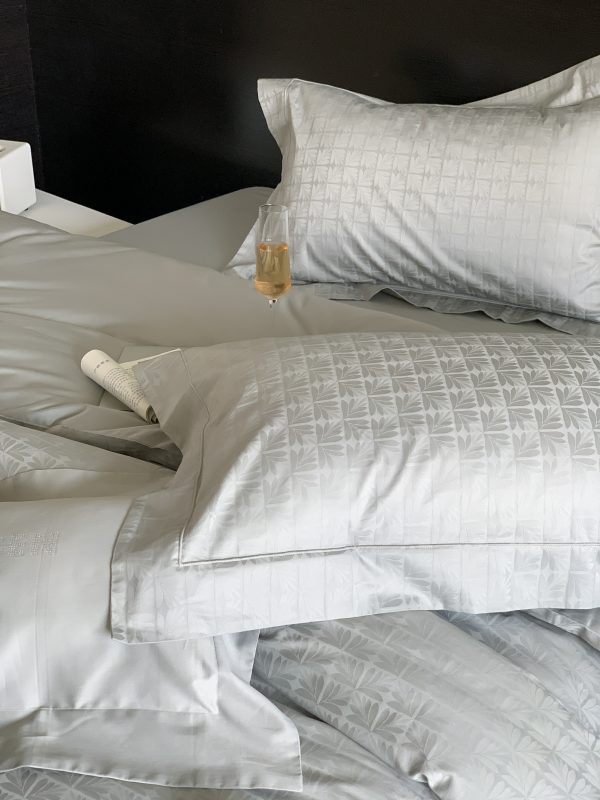 微信图片_20250526141628 Long-Staple Cotton Jacquard Bedding Set – 4 Pieces