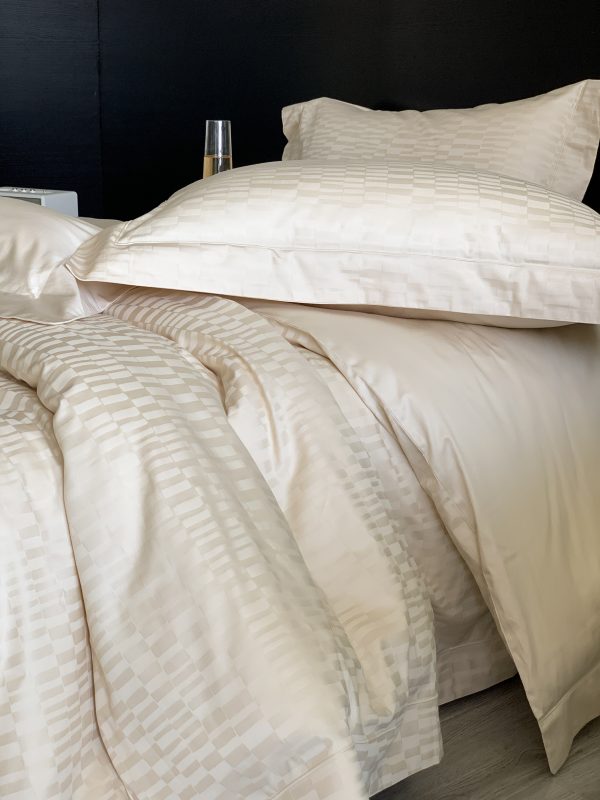 微信图片_20250526144811 Long-Staple Cotton Jacquard Bedding Set – 4 Pieces